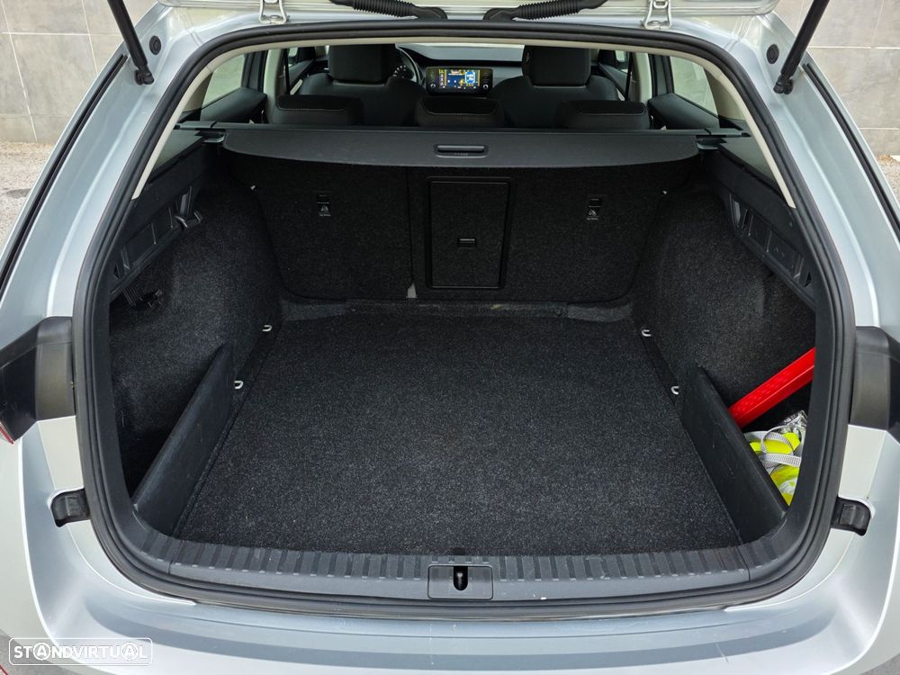 Skoda Octavia Break 2.0 TDI Ambition - 38