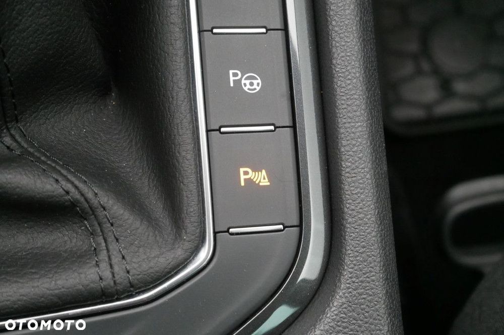 Volkswagen Tiguan 1.5 TSI EVO Elegance DSG - 20