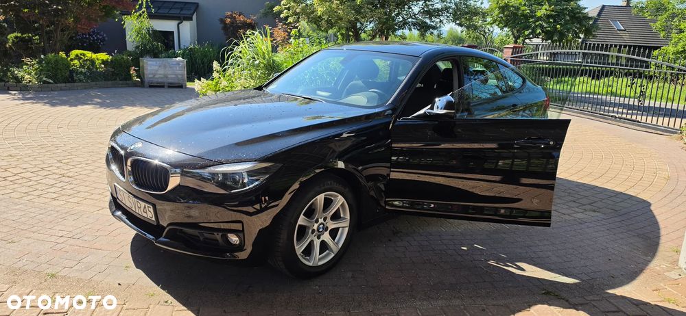 BMW Seria 3 318d - 2