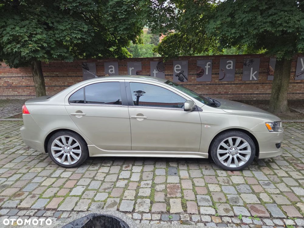 Mitsubishi Lancer 1.8 Intense - 8
