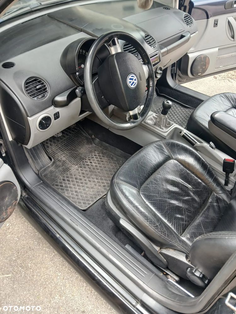 Volkswagen New Beetle - 5
