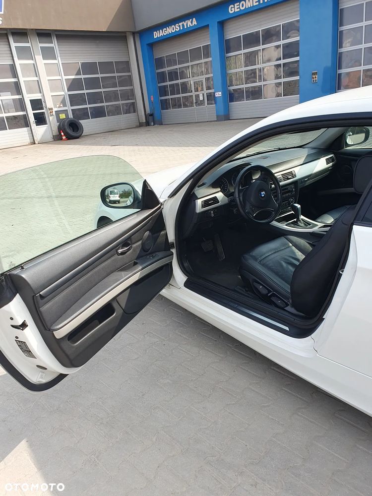 BMW Seria 3 320d xDrive Coupe - 4