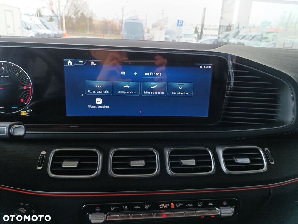 Mercedes-Benz GLE - 38