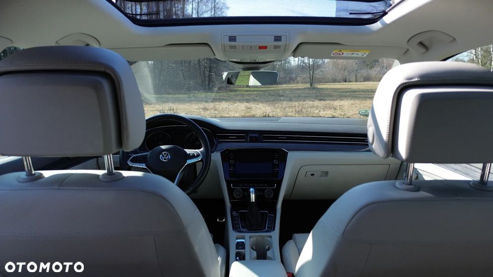 Volkswagen Passat 2.0 TDI SCR (BlueMotion Tech) 4Mot DSG Highline - 3
