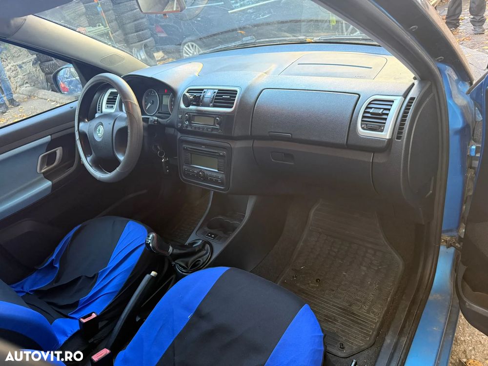 Dezmembrez Skoda Roomster albastru 1,6 benzina BTS 2007 - 4