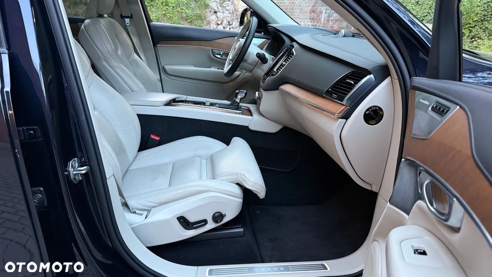 Volvo XC 90 D5 AWD Inscription 7os - 30