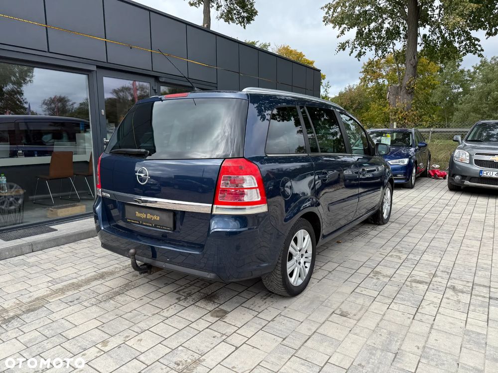 Opel Zafira 1.8 - 17