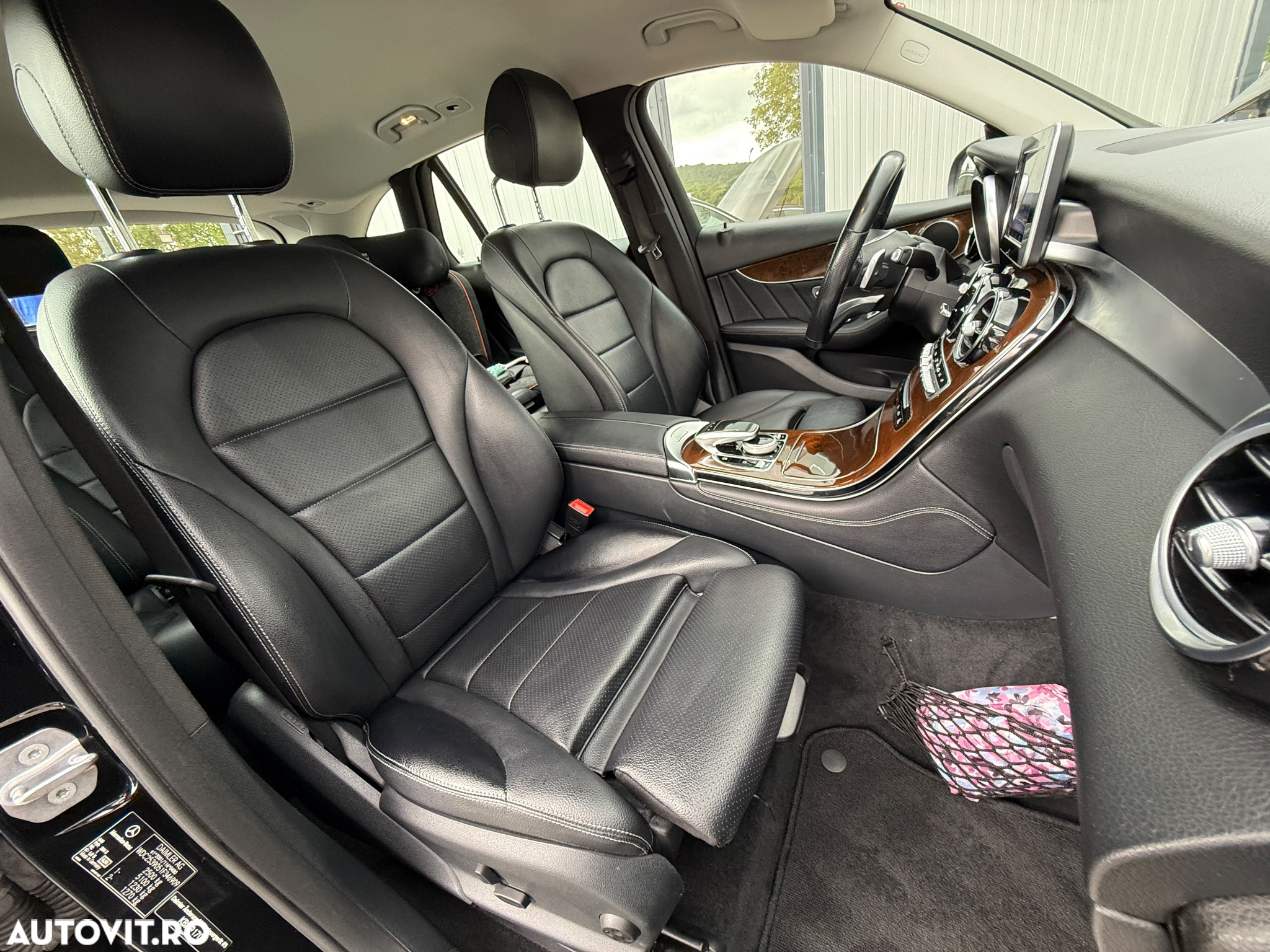 Mercedes-Benz GLC 220 d 4MATIC - 24