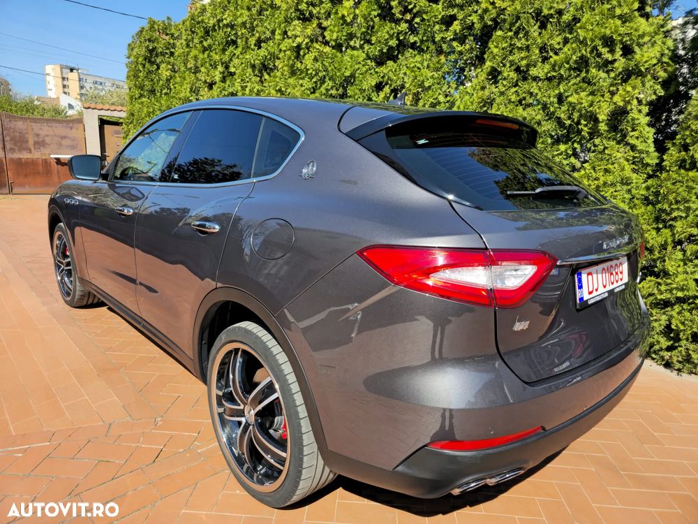 Maserati Levante Q4 GranLusso - 9
