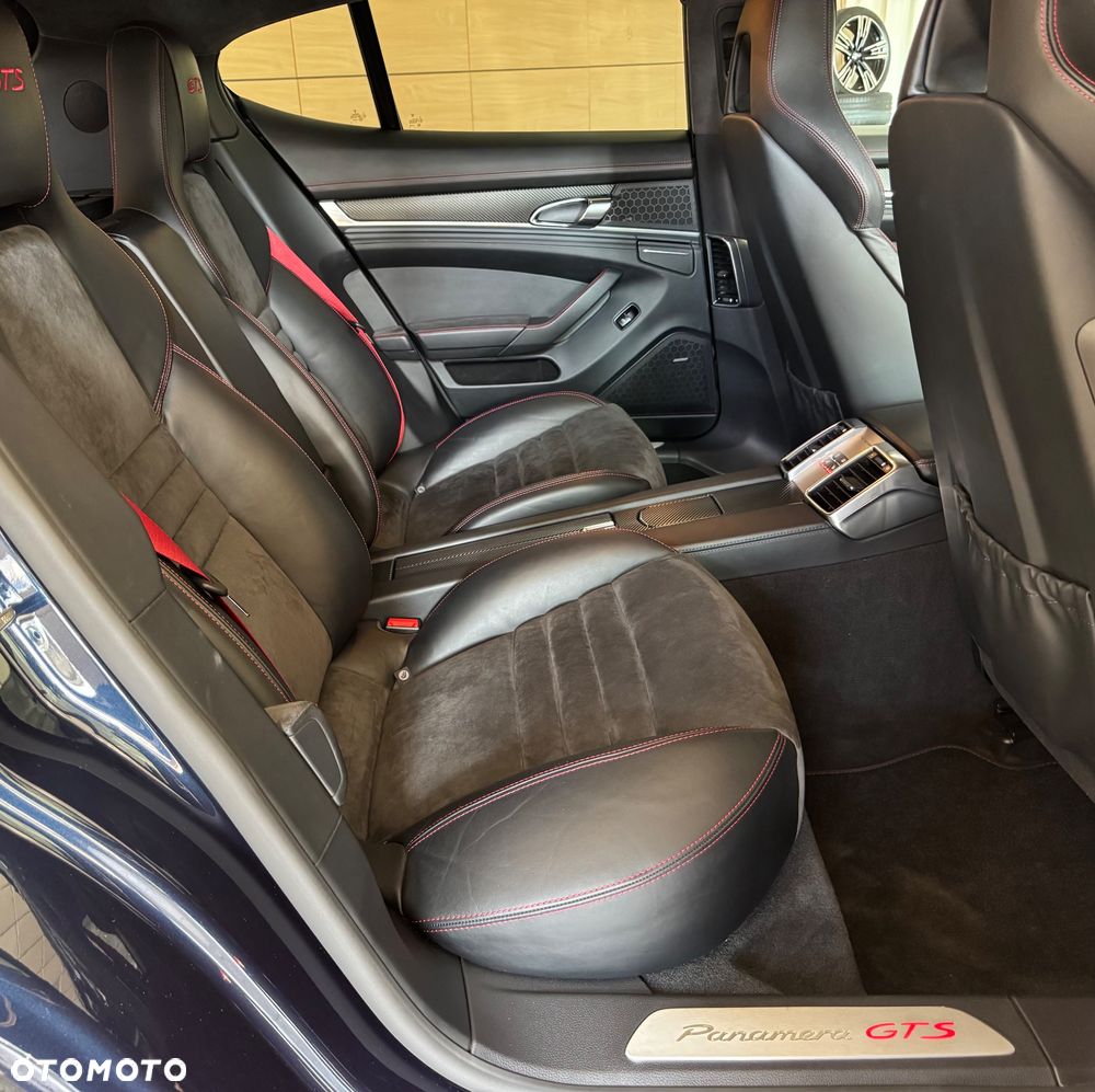 Porsche Panamera GTS - 14