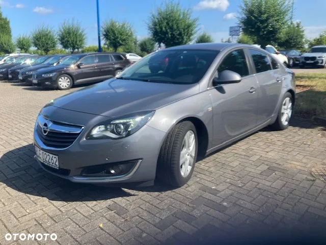 Opel Insignia - 2