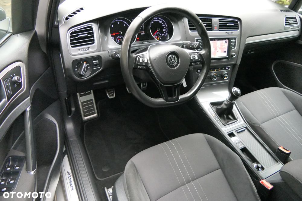 Volkswagen Golf 2.0 BlueTDI 4Motion Comfortline - 16