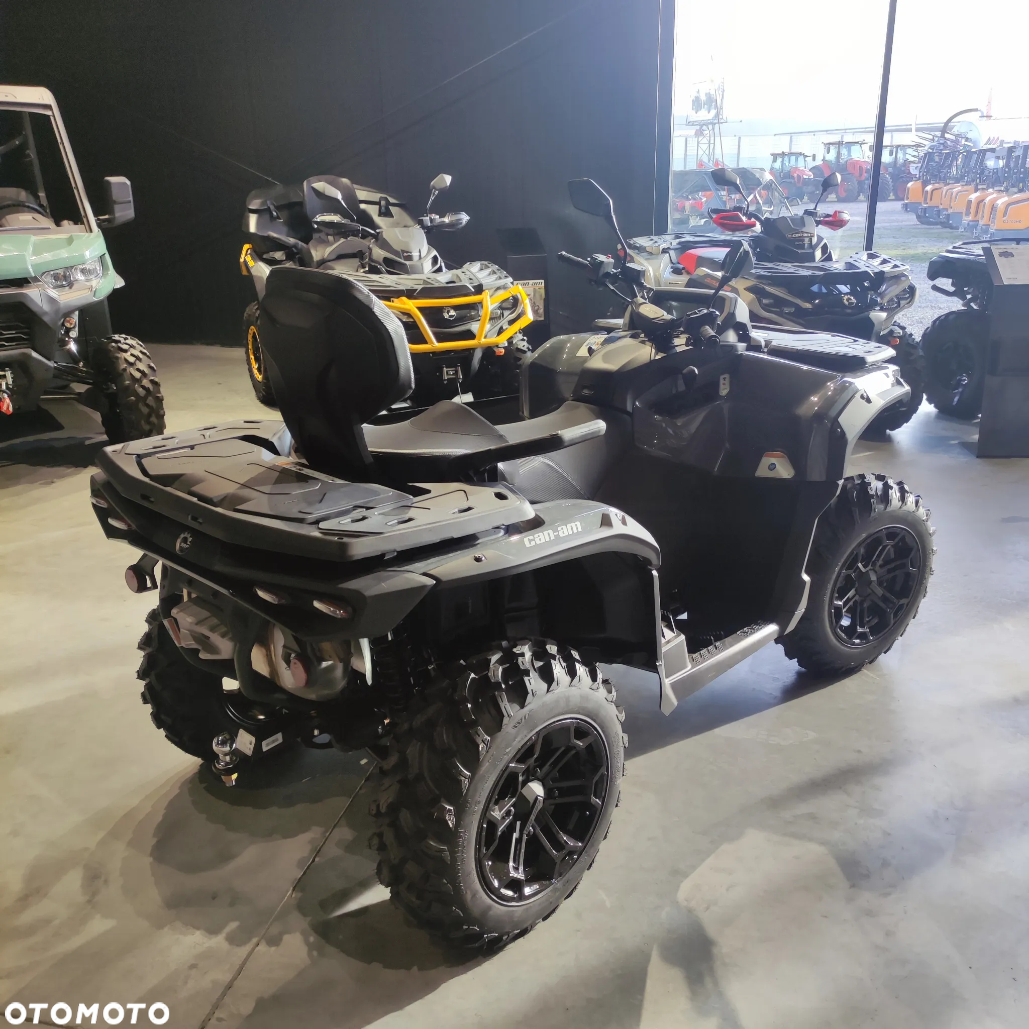 Can-Am Outlander Max - 3