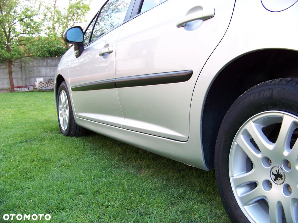 Peugeot 207 1.4 HDi Trendy - 15