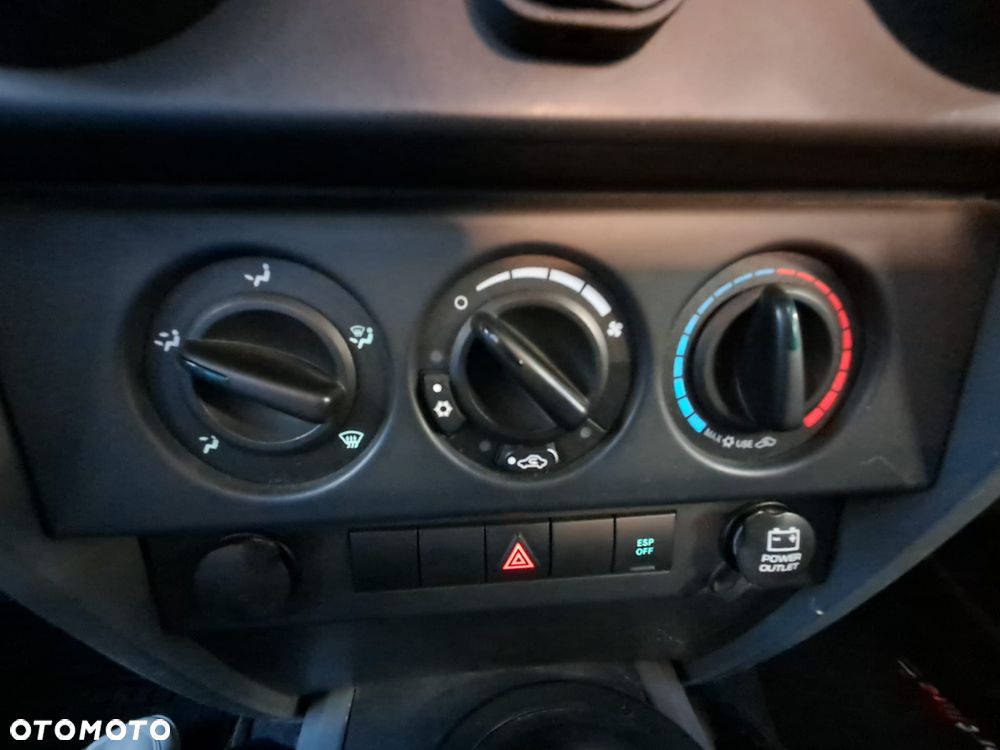 Jeep Wrangler Unlimited 3.8 Sport - 15