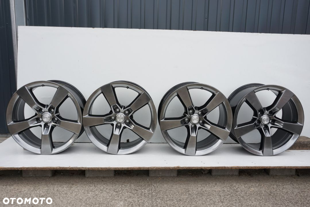 Chevrolet Camaro 5x120 20 8J et35 9J et40 czujniki - 4