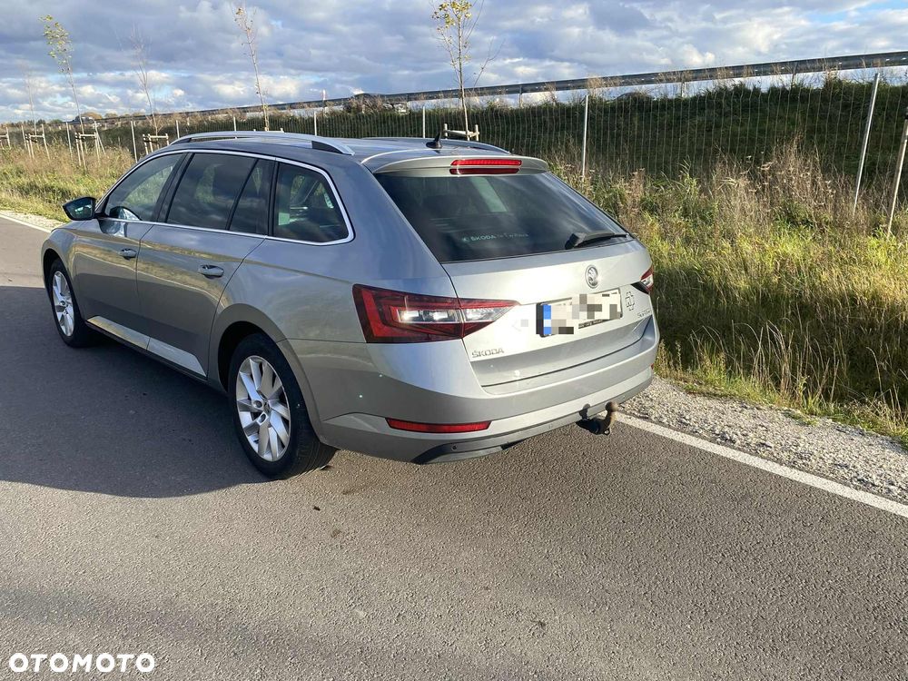 Skoda Superb 1.8 TSI Ambition DSG - 4