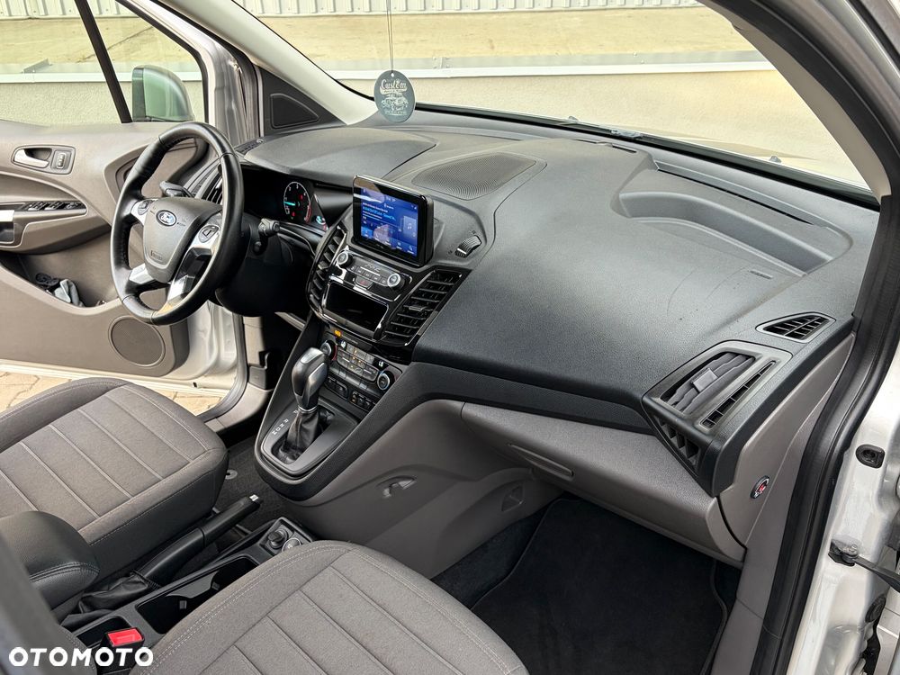 Ford Tourneo Connect Grand - 39