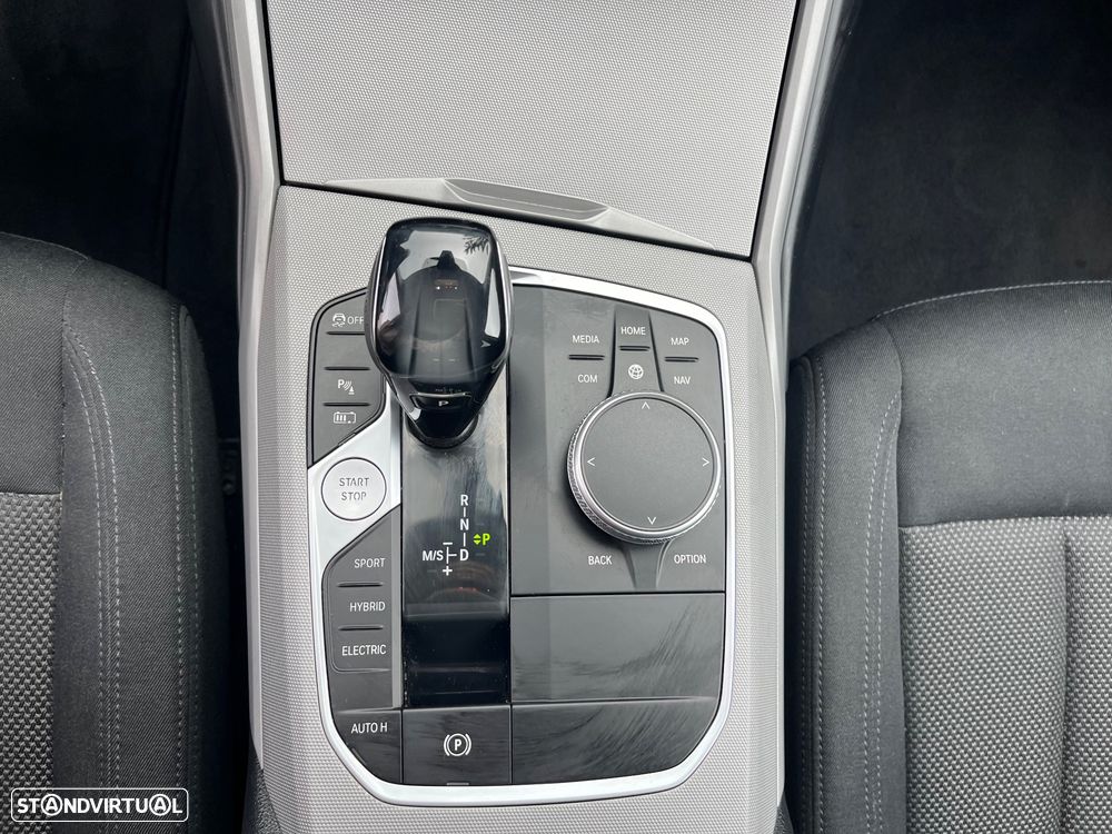 BMW 330 e Corporate Edition Auto - 37