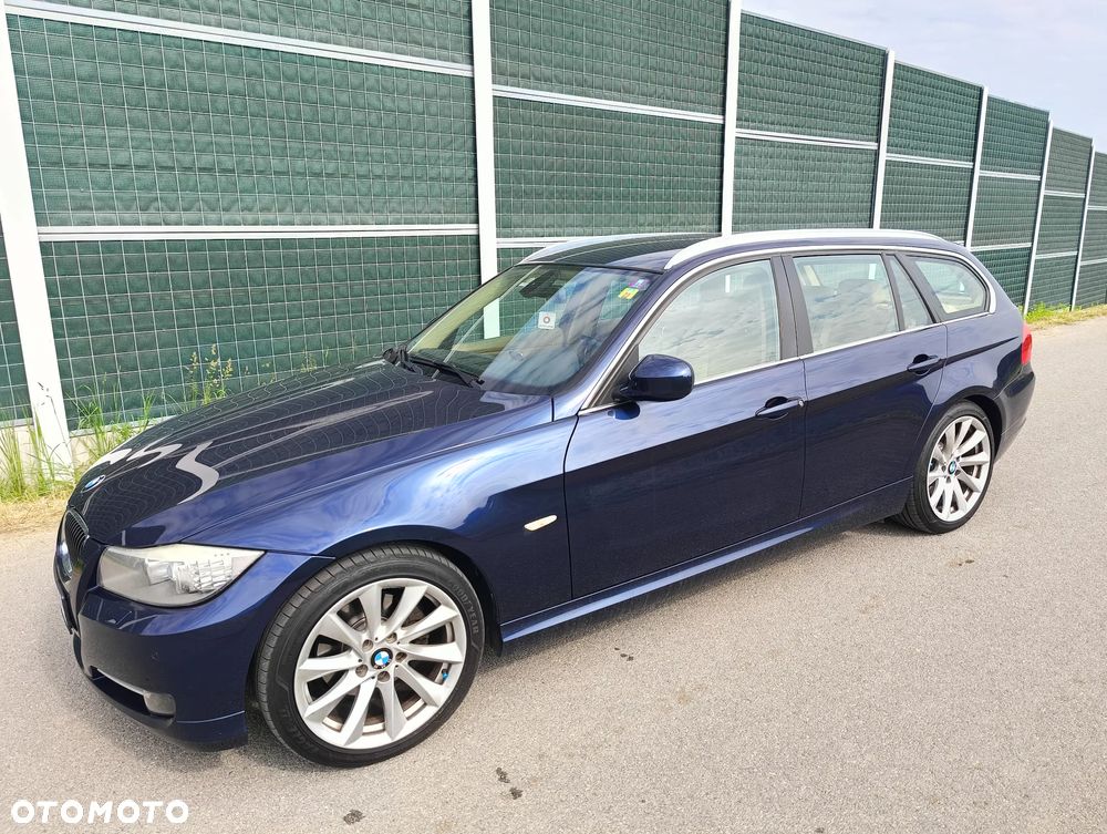 BMW Seria 3 320d xDrive DPF Touring Edition Exclusive - 3