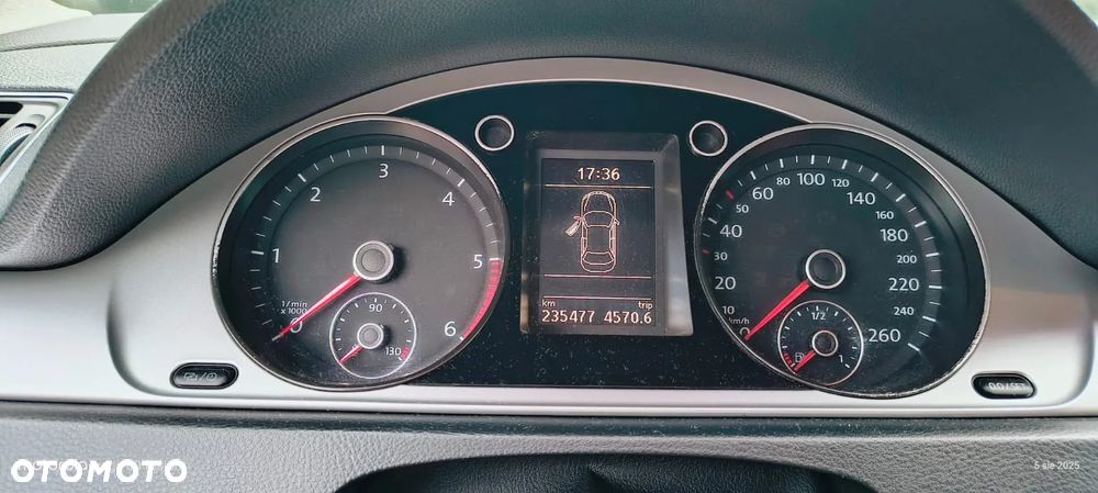 Volkswagen Passat 1.6 TDI Trendline - 10
