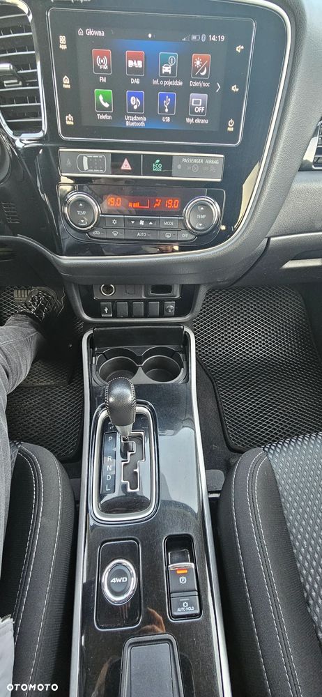 Mitsubishi Outlander 2.0 Intense 4WD CVT - 8