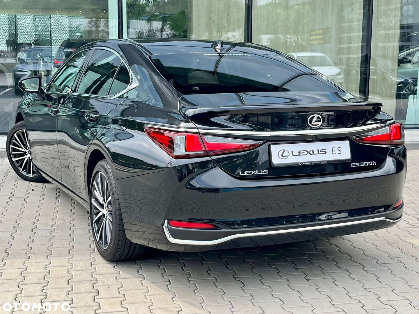 Lexus ES - 12