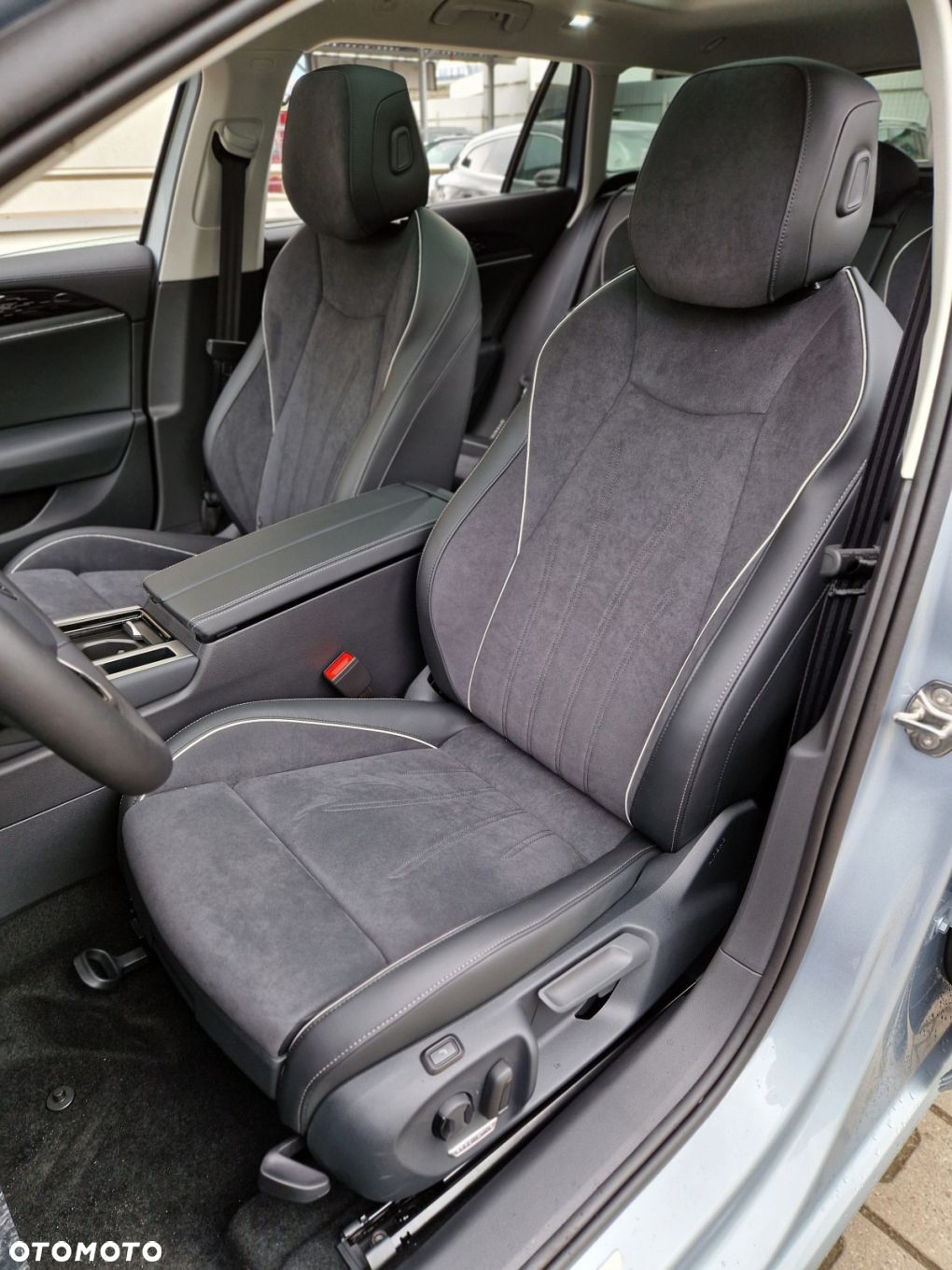Volkswagen Passat 2.0 TDI EVO Elegance DSG - 15