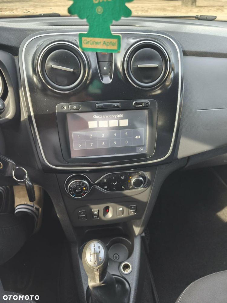 Dacia Sandero Stepway ver-1-0-sce-open - 2