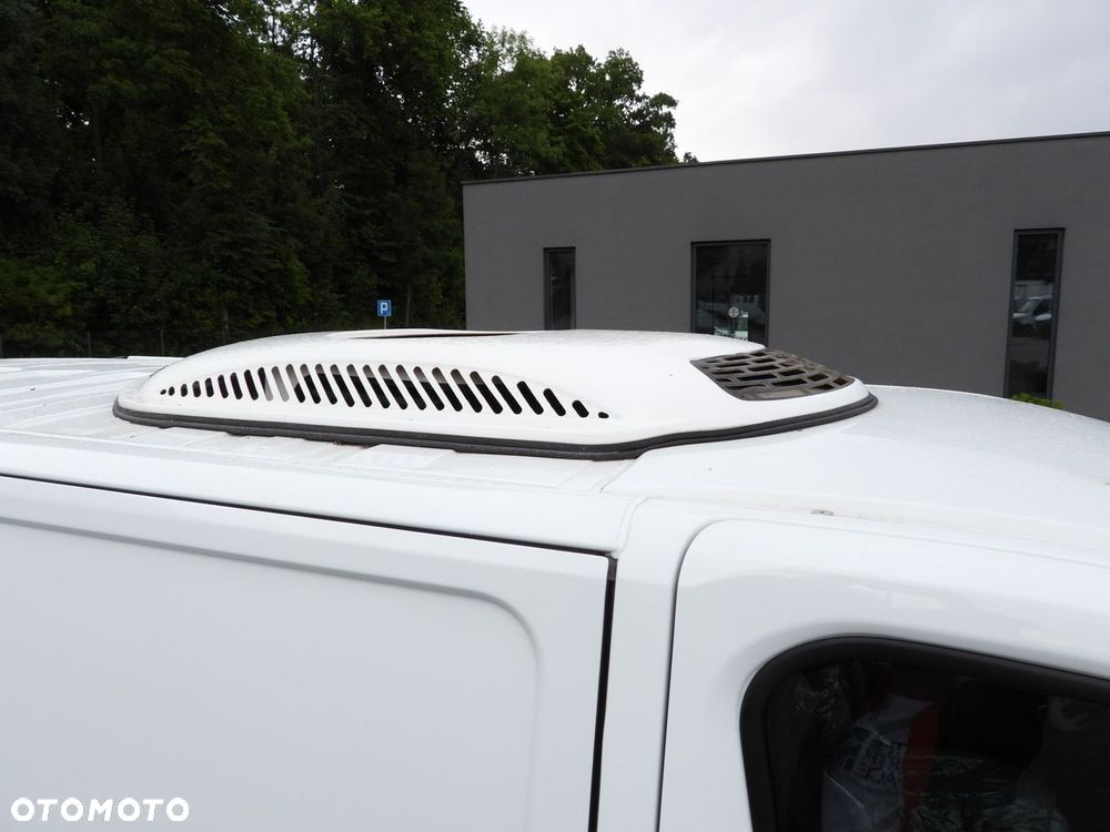 Renault TRAFIC FURGON CHŁODNIA  -5*C ZASILANIE 230V TEMPOMAT LEDY KLIMATYZACJA  120KM - 26