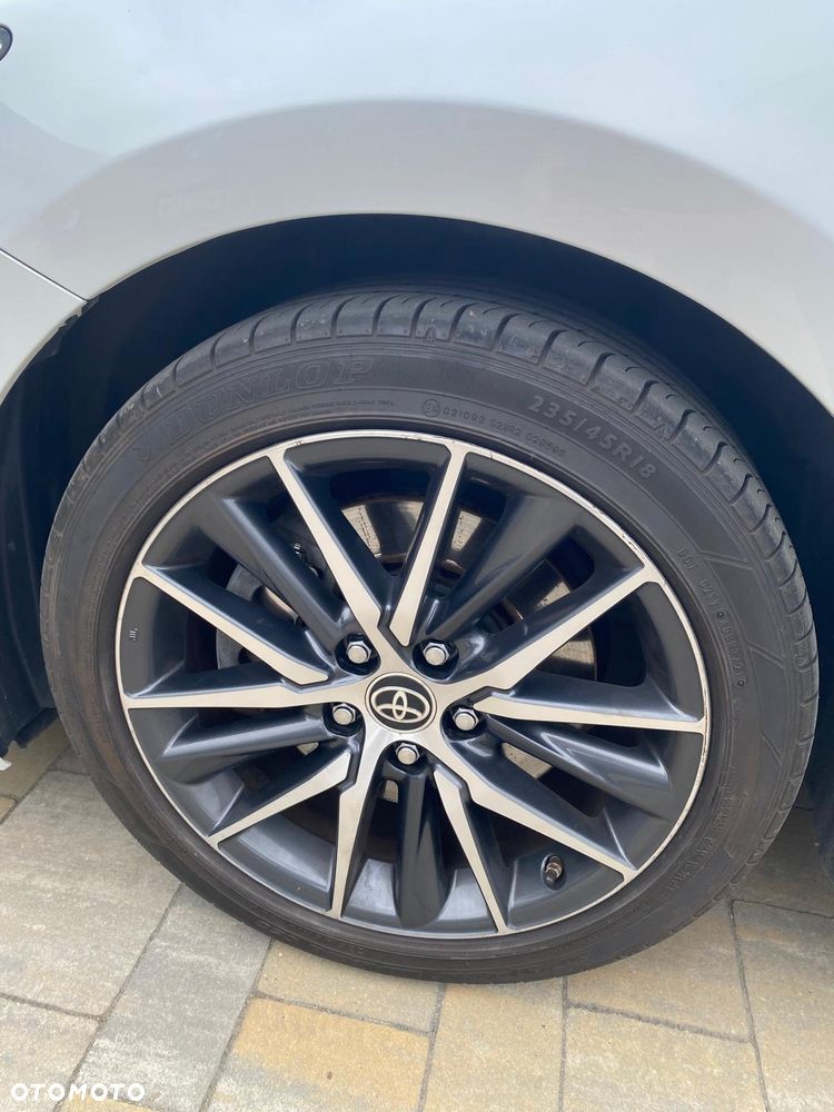 Toyota Camry 2.5 Hybrid Executive CVT - 11