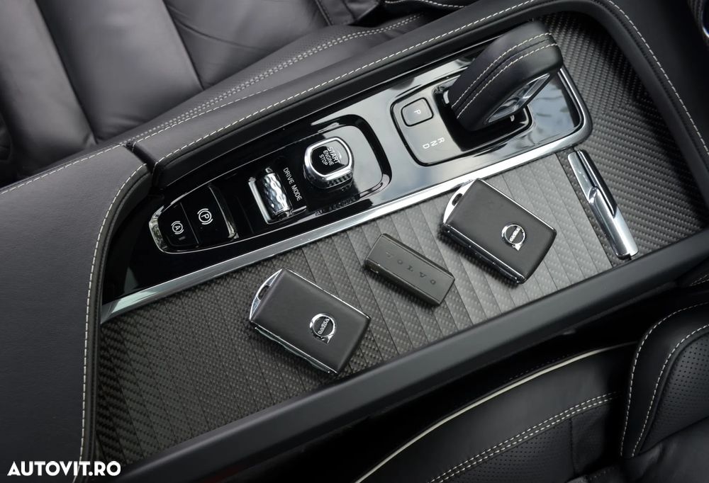 Volvo XC 90 T8 AWD Recharge Geartronic RDesign - 23