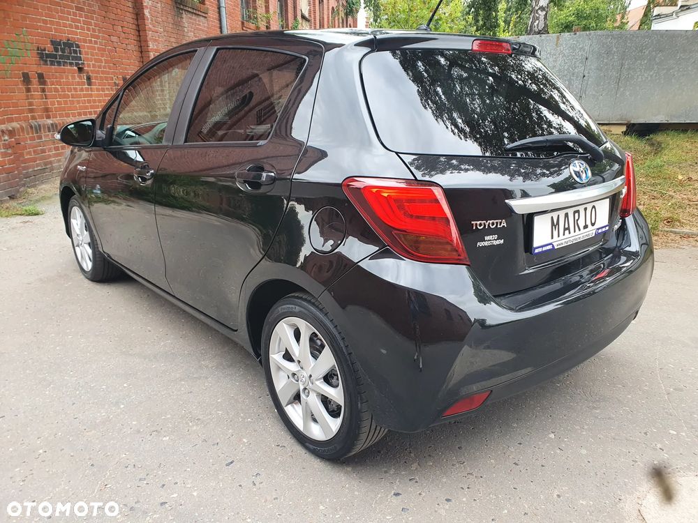 Toyota Yaris 1.5 VVT-i Lounge - 6