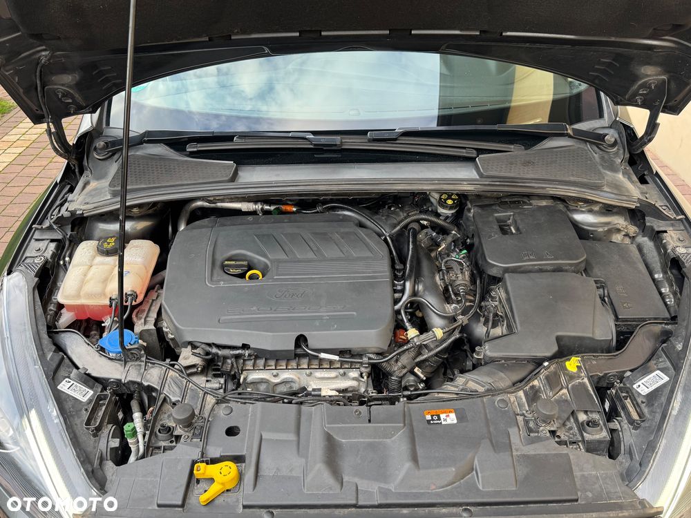 Ford Focus 1.5 EcoBoost ST-Line - 27