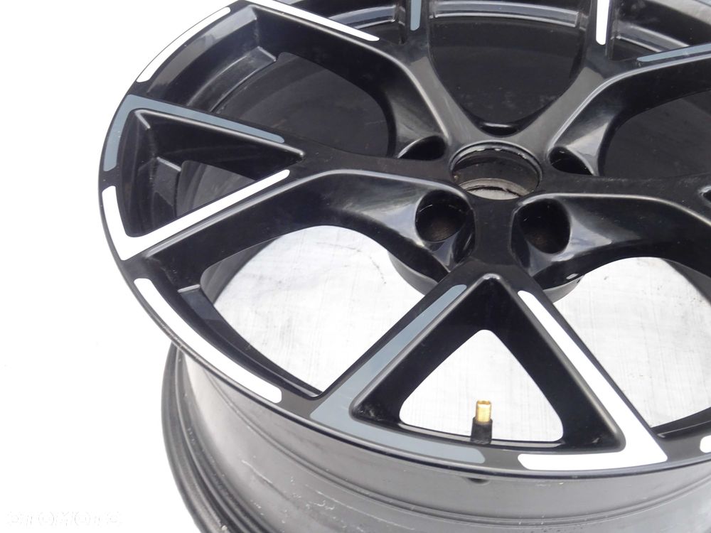 felga aluminiowa przód audi a3 rs3 rs 9j 19 8y0,601025bp 8y0,601025cb - 3