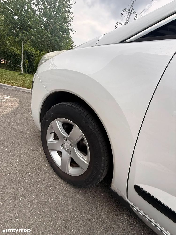 Peugeot 3008 HDi FAP 165 Automatik Platinum - 11