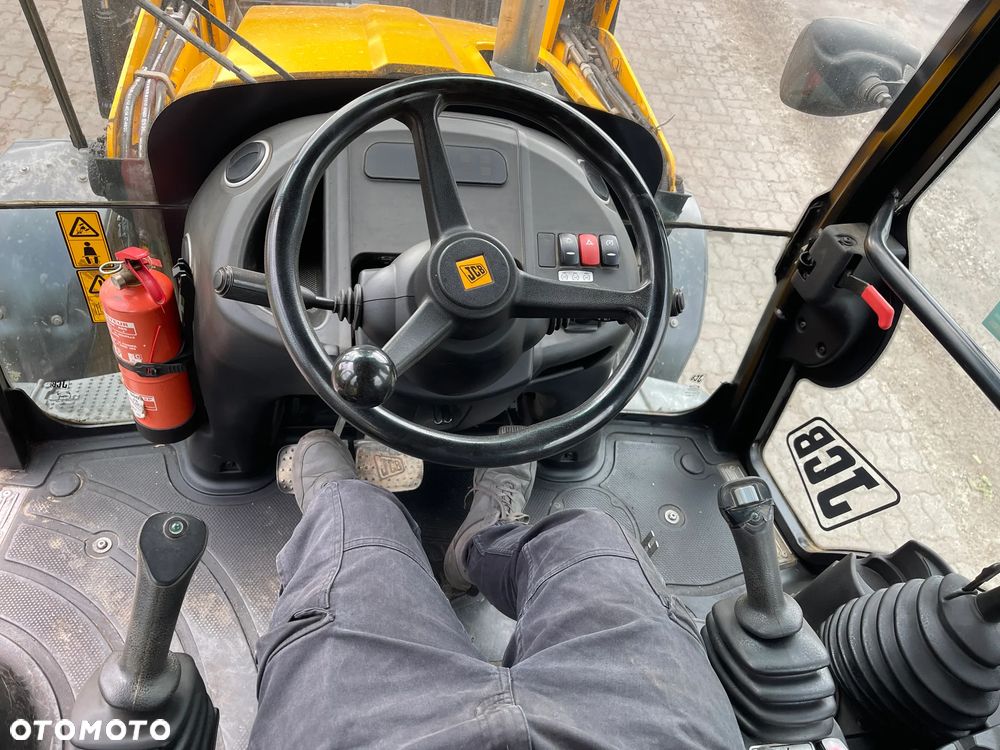 JCB Koparko Ładowarka Koparka Jcb 3CX Szczęka Krokodyl,Ramię z teleskopem_Bardzo ładna i zadbana_Cała W Oryginale Niemalowana_GOTOWA DO PRACY_Skrzynia biegów Mechaniczna 4 BIEGI_KLIMA - 9