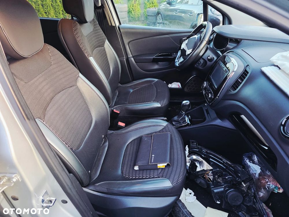 Renault Captur TCe 120 EDC Helly Hansen - 14