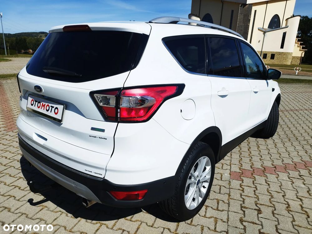 Ford Kuga 1.5 EcoBoost 2x4 Titanium - 5