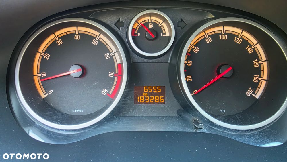 Opel Corsa 1.4 16V Enjoy - 2