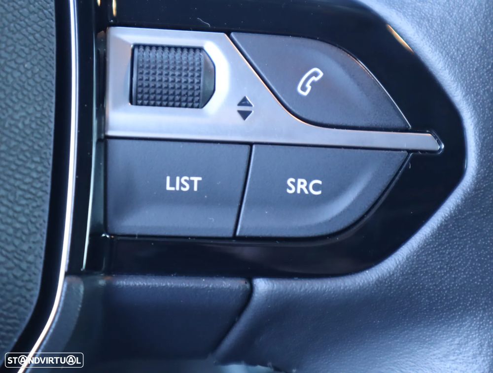 Peugeot 208 1.2 Hybrid Allure e-DCS6 - 31