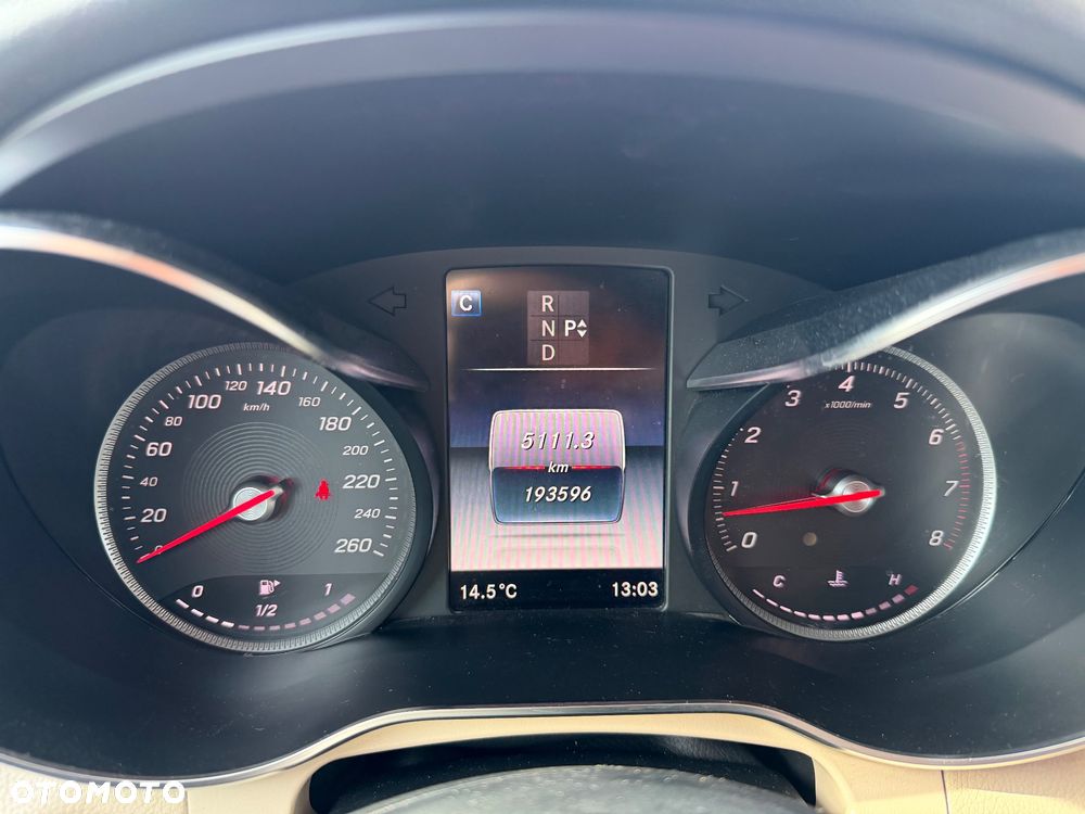 Mercedes-Benz GLC - 30