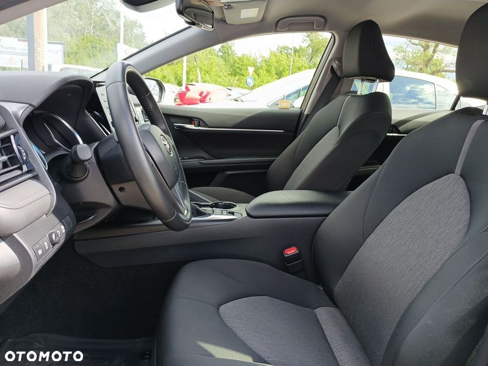 Toyota Camry 2.5 Hybrid Comfort CVT - 15