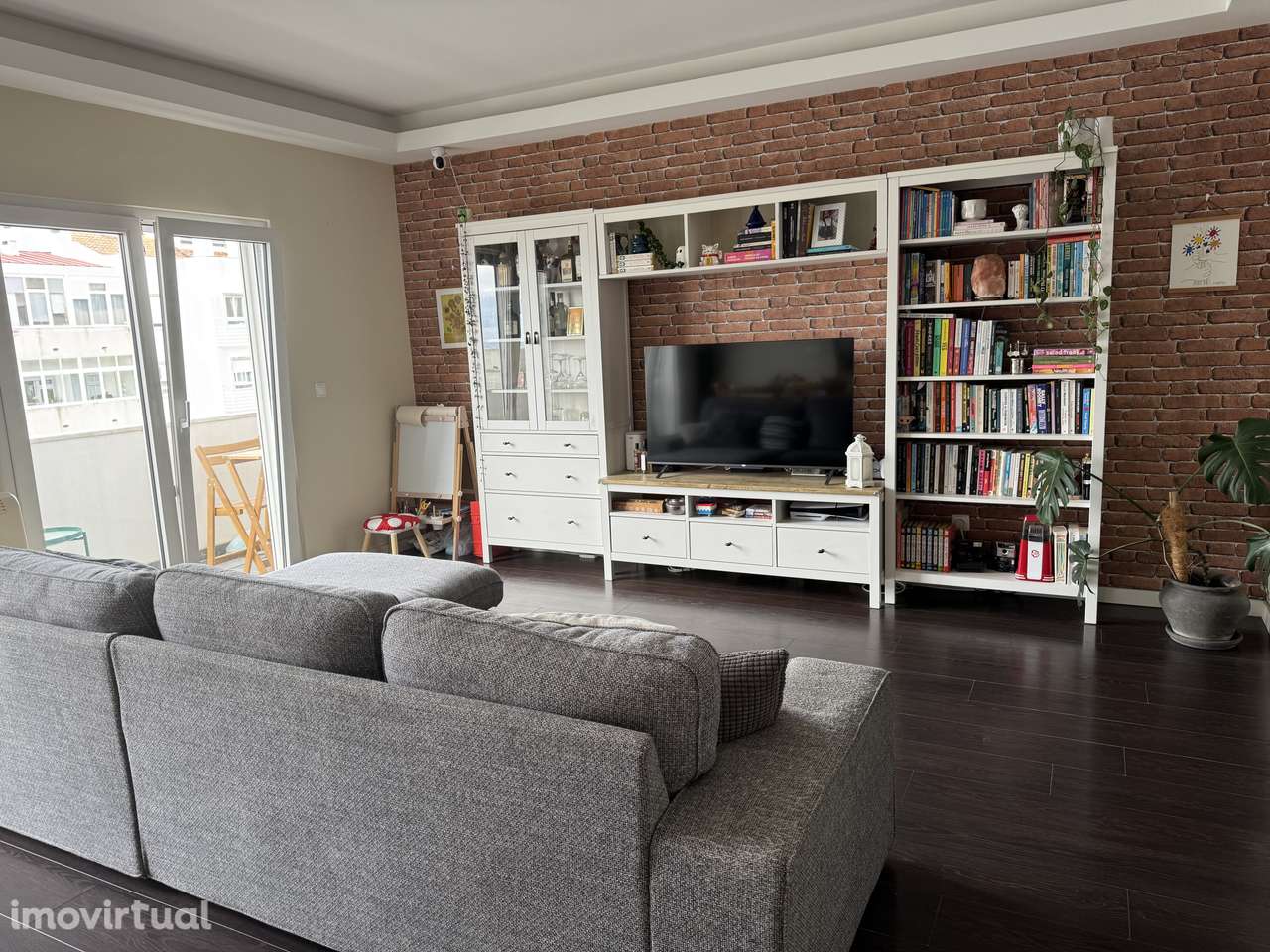 T3 Renovado no Centro de Almada | Conforto, Luz e Centralidade - Grande imagem: 2/20
