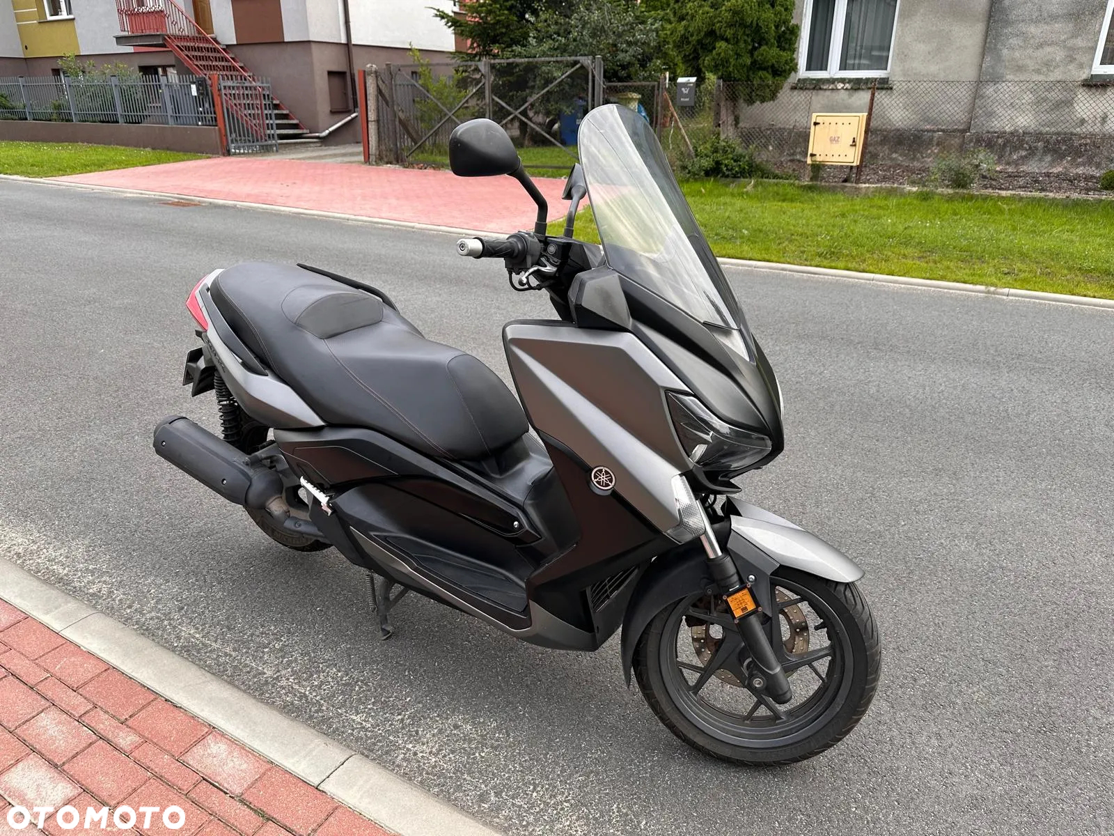 Yamaha X-max - 10