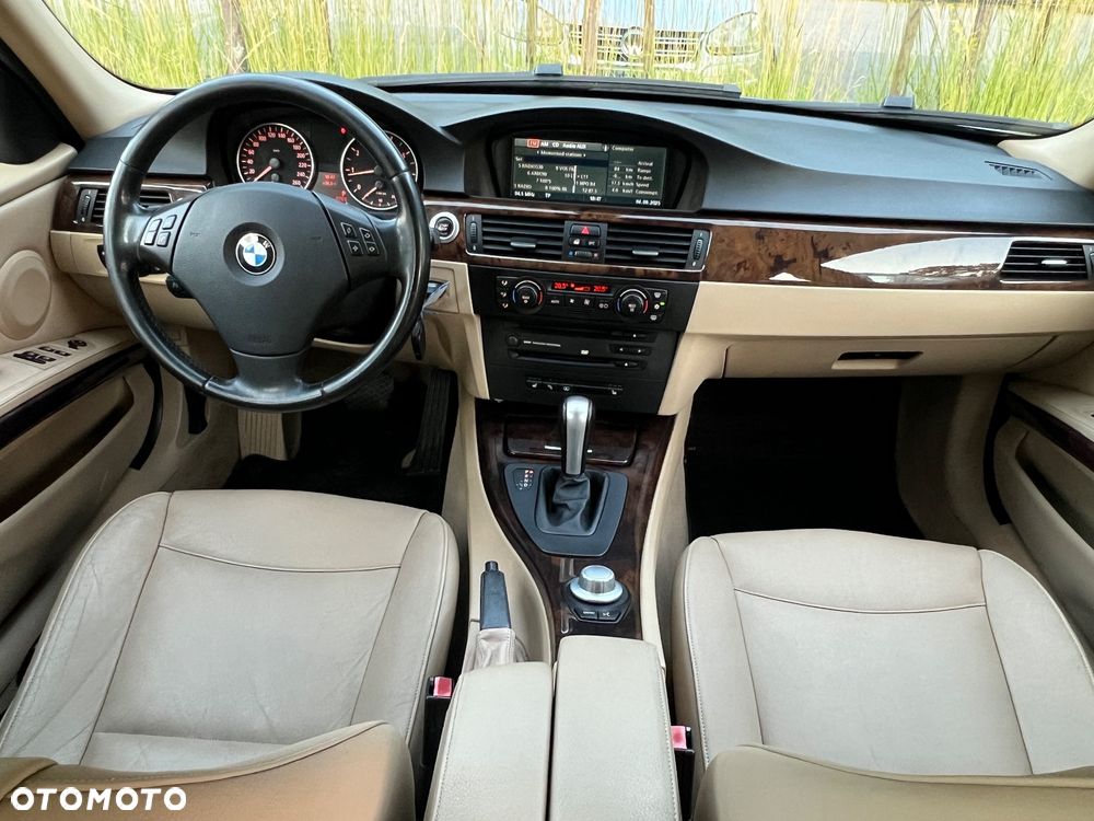 BMW Seria 3 - 24