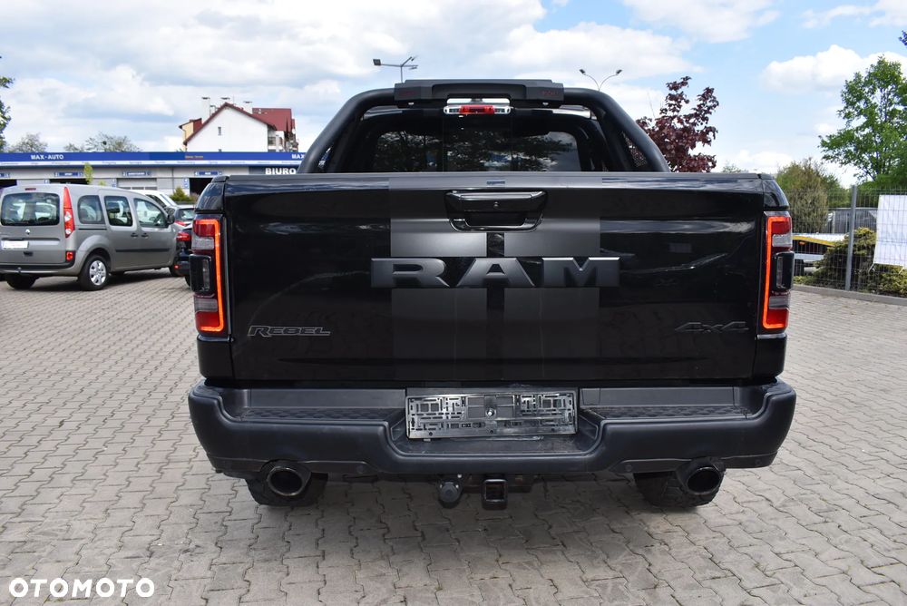 Dodge RAM - 6