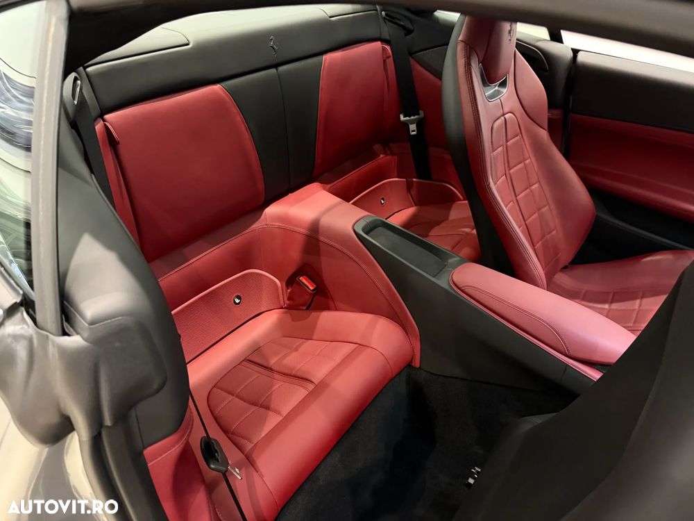 Ferrari Portofino - 10
