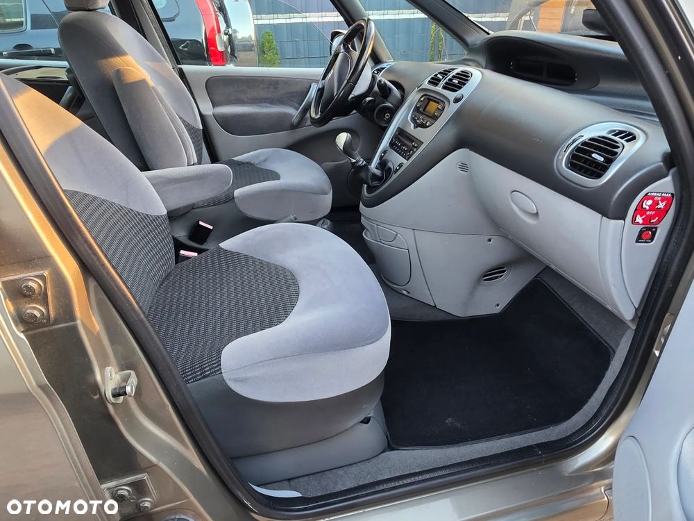 Citroen Xsara Picasso 2009 photo 3