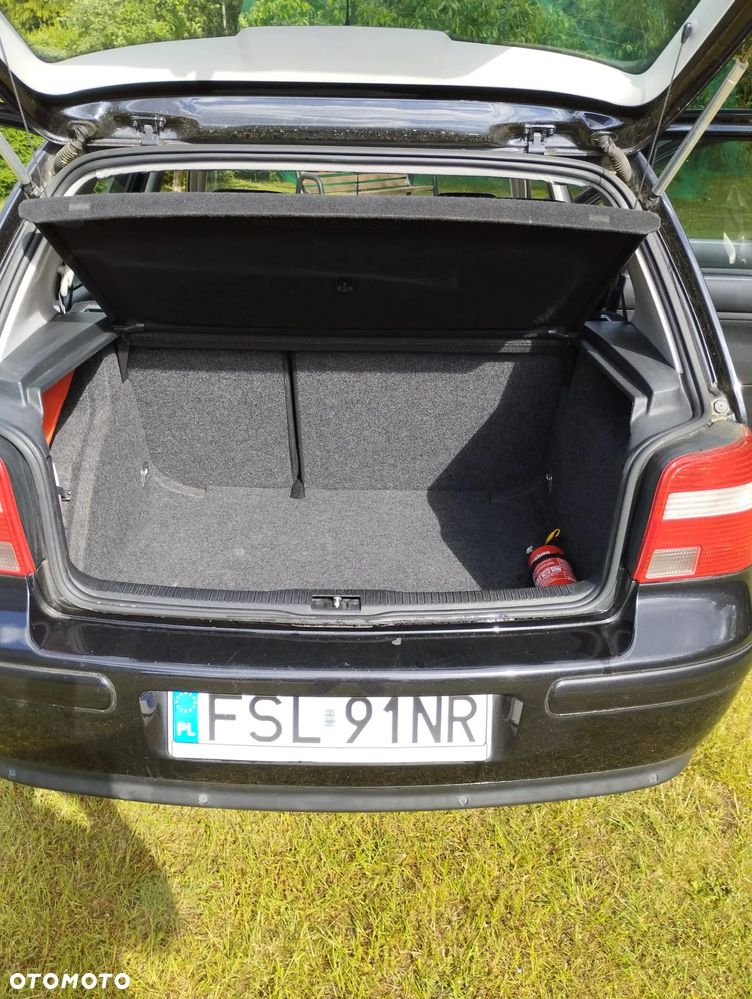 Volkswagen Golf - 2